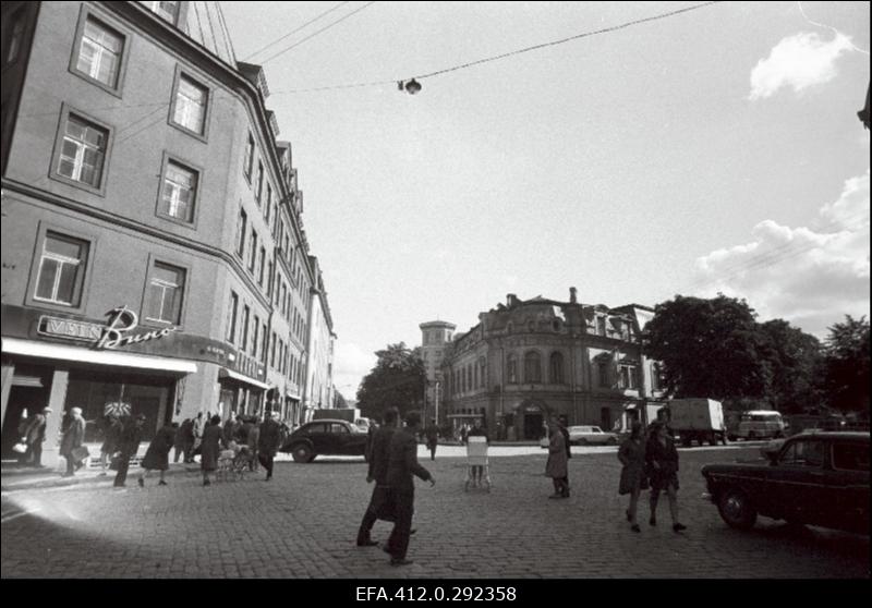 Russariga võetud lint (objektiiviga "Russar" 20mm).