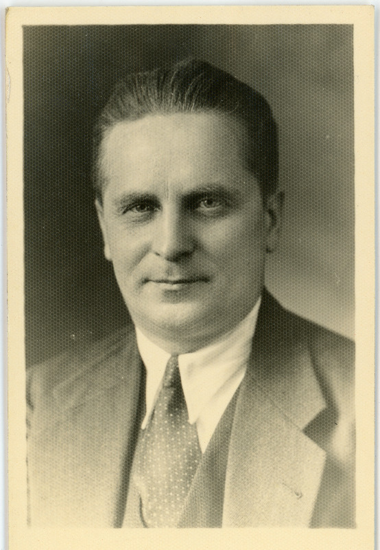 Friedrich-Eduard Kustavi p Oole