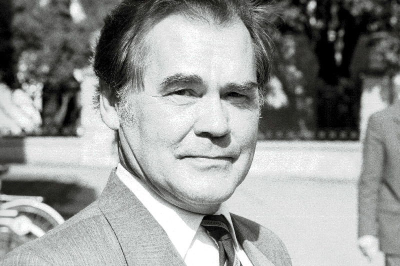 Tartu Ülikooli farmakoloogia kateedri juhataja, arstiteaduskonna dekaan, professor Lembit Allikmets.