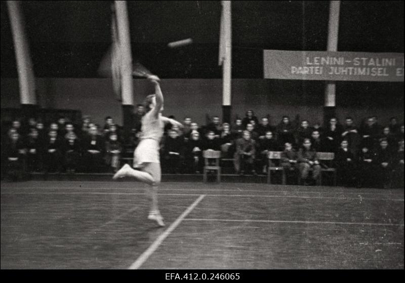 Tallinna ja Leningradi noorte demonstratsioon-võistlused tennises.