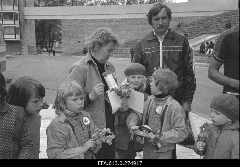 Kergetööstuse tööliste  päev.