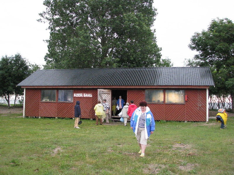 Söögikoht Manijal.