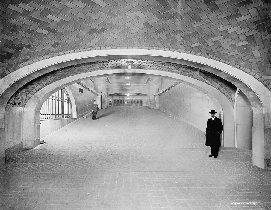 Incline to suburban concourse, Grand Central Terminal, N.Y. Central Lines, New York. - Incline to suburban concourse, Grand Central Terminal, N.Y. Central Lines, New York