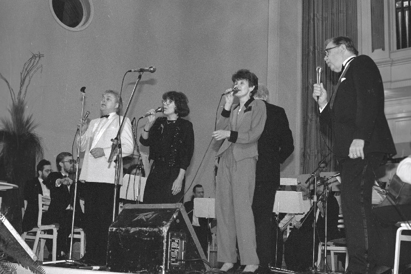 Helilooja ja laulumehe Arved Haugi 70. sünnipäeva tähistamine "Estonia" kontserdisaalis, esinevad Eesti väljapaistvad muusikud