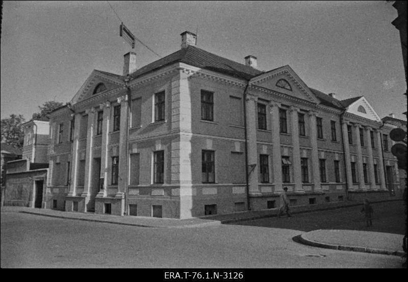 Rüütli tn, Tartu. Elamu 21. juuni tänaval