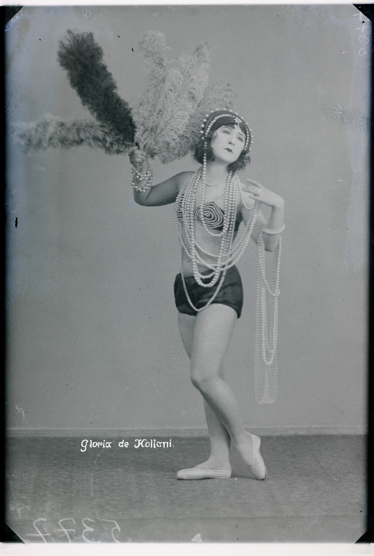 Tantsija Gloria de Kollani.