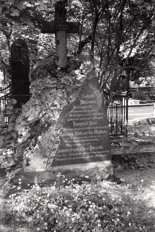 Vabadussõjas 1919.a langenud Kalevi malevlase Ludvig Aleksander Matsoni hauakivi Rahumäel.
