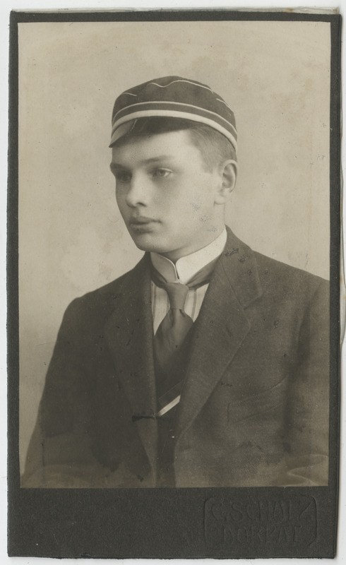 Korporatsiooni "Livonia" liige Bernhard Loewen, portreefoto