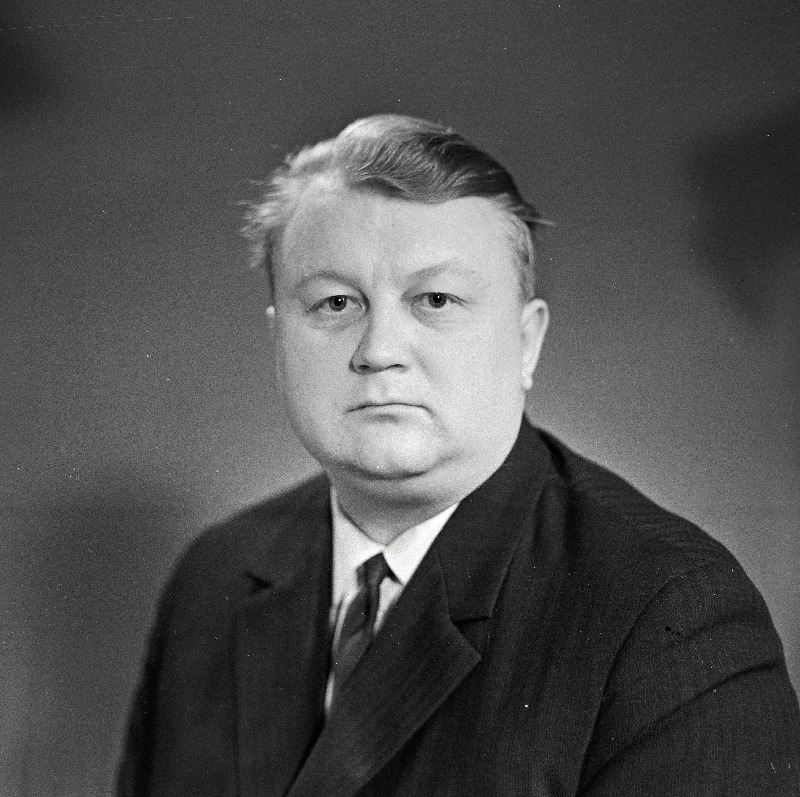 Loik, H. - Eesti NSV Ülemnõukogu seitsmenda koosseisu saadik.