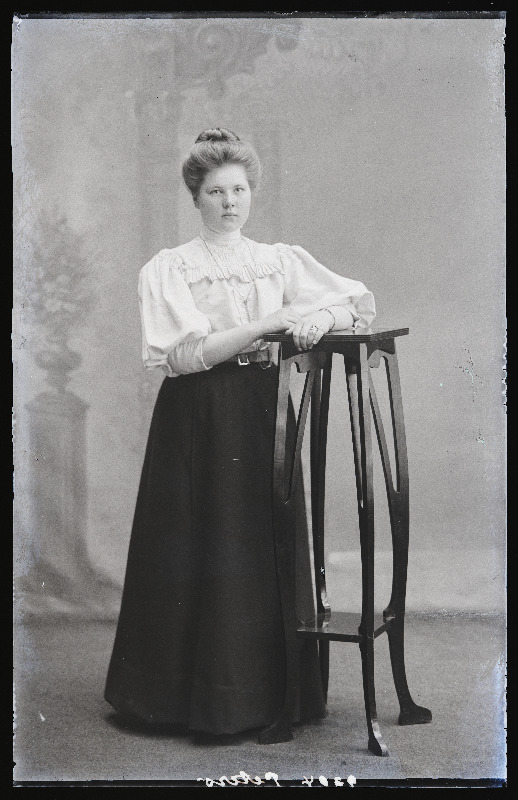 Marie Peters.