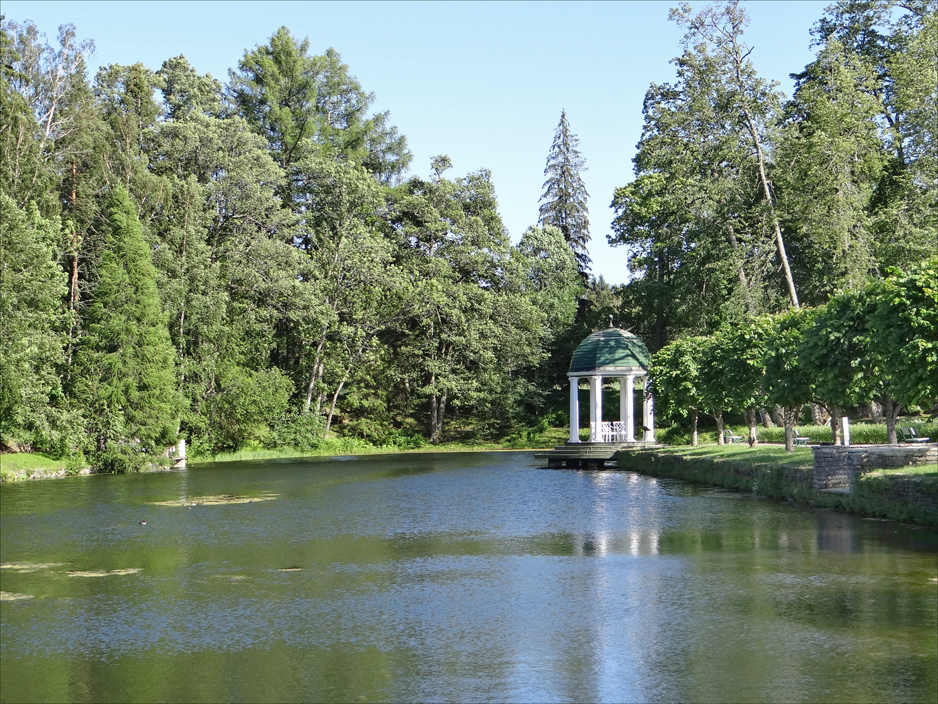 Le parc du manoir de Palmse (Estonie) (7631113474) - lang
