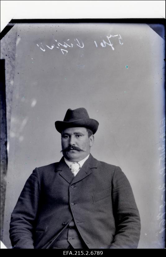 Oissar.