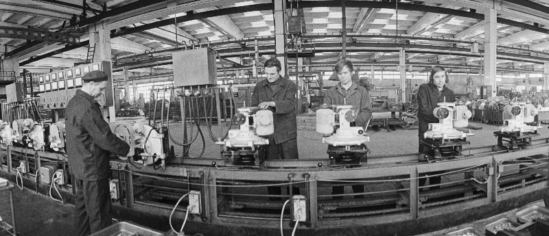 Kvaliteedimärgiga põletite AR-90 monteerimise konveier tehases "Ilmarine".