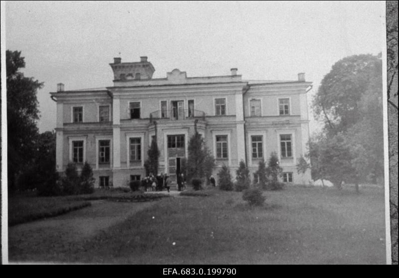 Muraste mõisahoone.