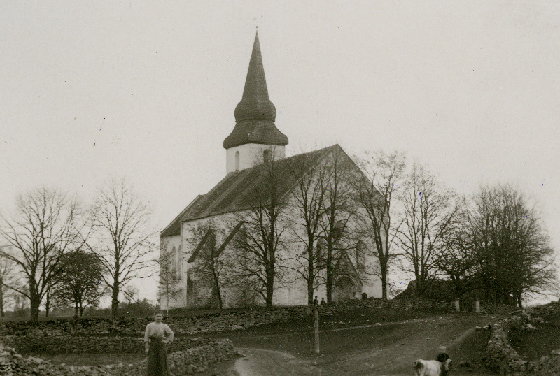 Valjala Martini kirik.