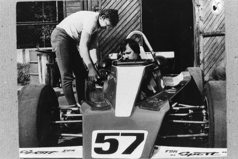 Autosportlane Boris Eylandt (autos) ja tema vend Toomas.