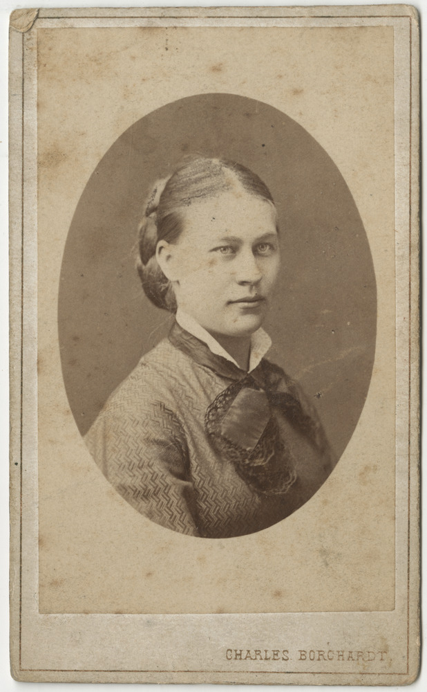 Tuvastamata naisterahvas, portreefoto