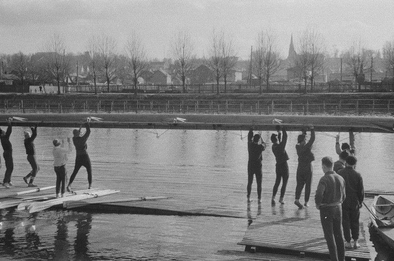 Sõudmine Emajõel.