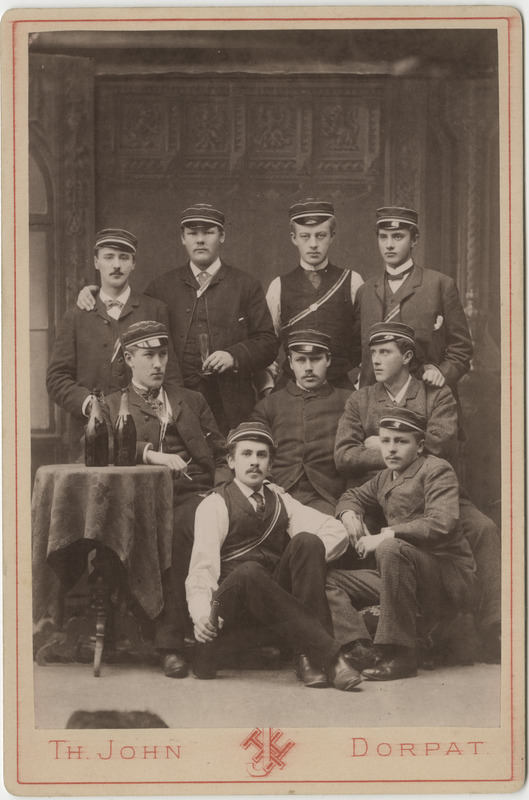 Osa korporatsiooni "Livonia" 1885. a II semestri värvicoetusest, grupifoto