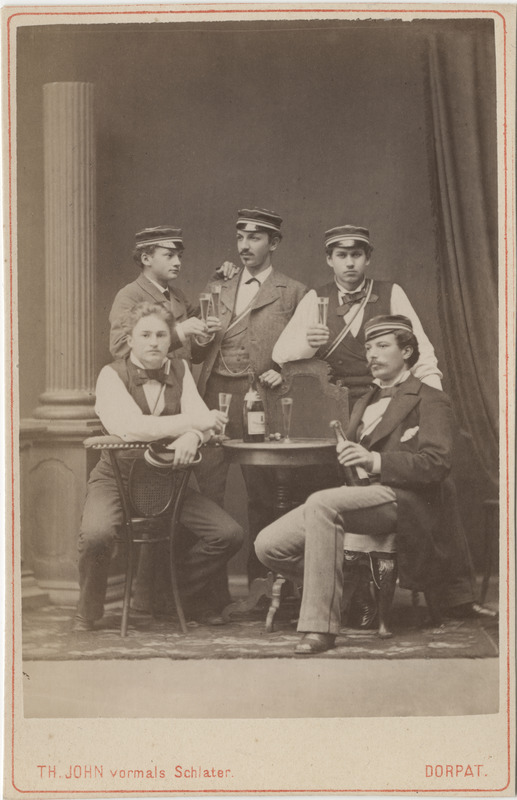 Osa korporatsiooni "Livonia" 1880. a II semestri värvicoetusest, grupifoto