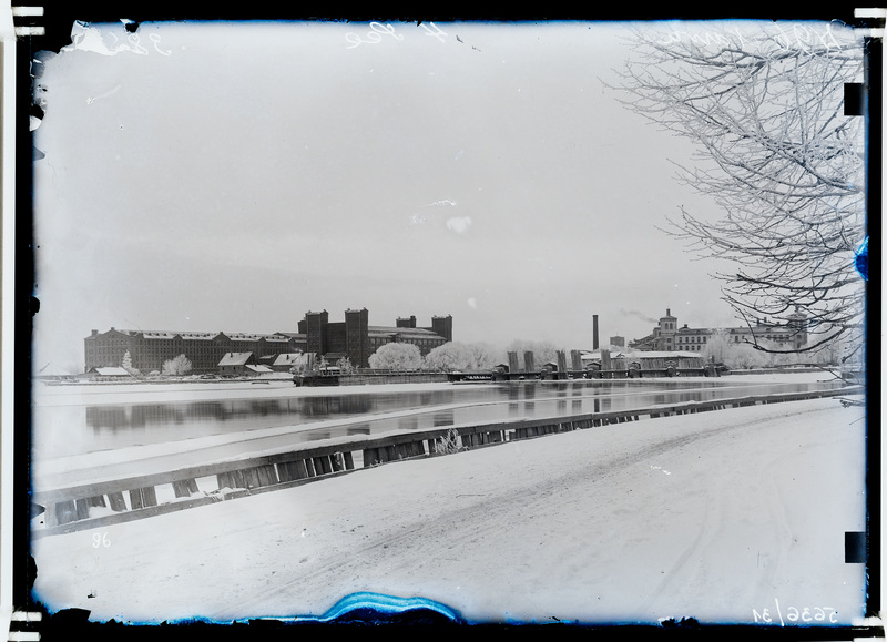 Vaade Kreenholmi vabrikutele.