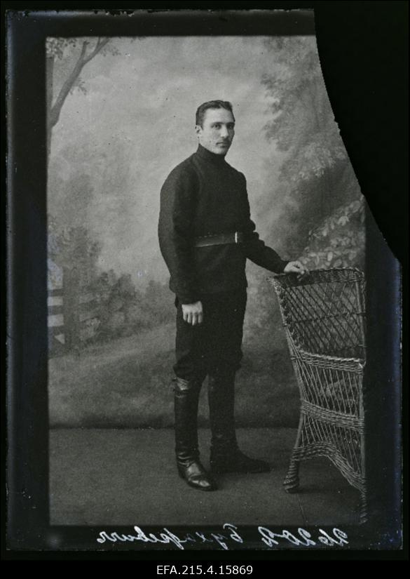 Sõjaväelane Buhnarevitš [Buharevitš].