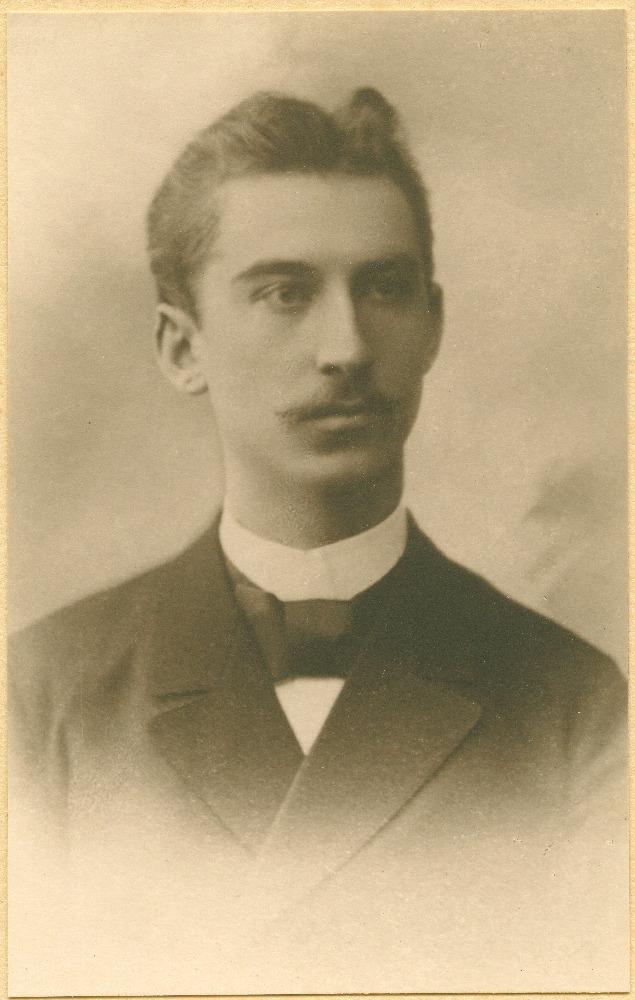 Portree Jaan Tõnissonist pärast ülikooli lõpetamist.