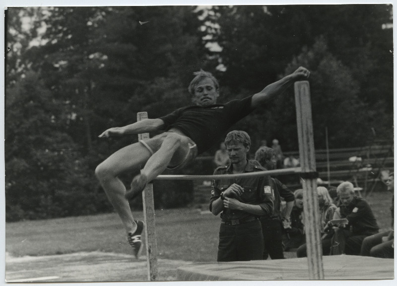 EÜE kokkutulekute, festivalide, spordivõistluste fotod erinevatest aastatest V