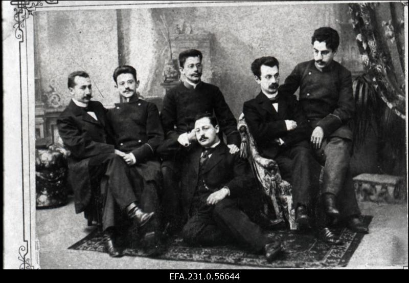 Korporatsiooni „Limuvia“ liikmeid I semestril 1898. aastal.