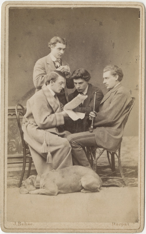 Korporatsioon "Estonia" liikmed Leonidas Smirnow, parun Woldemar Stackelberg, Bronislaw von Guzkowski ja Alexander von Ramm, grupifoto