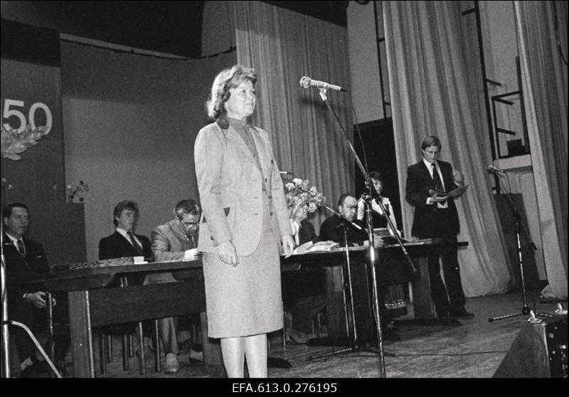 Sindi-150, pidustused.