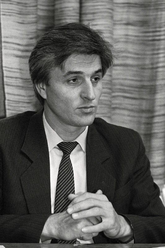Tšuikin Vladimir - Narva Linnavolikogu esimees.
