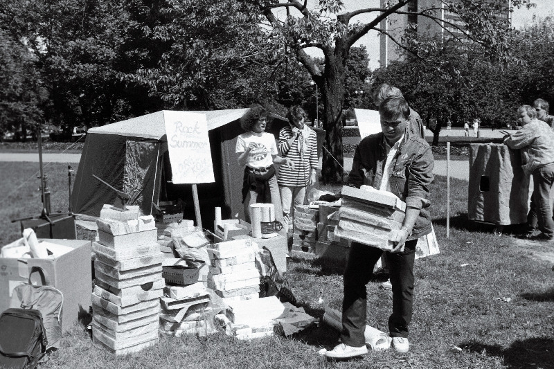 Klubi "Muusik" väljatõstmine.