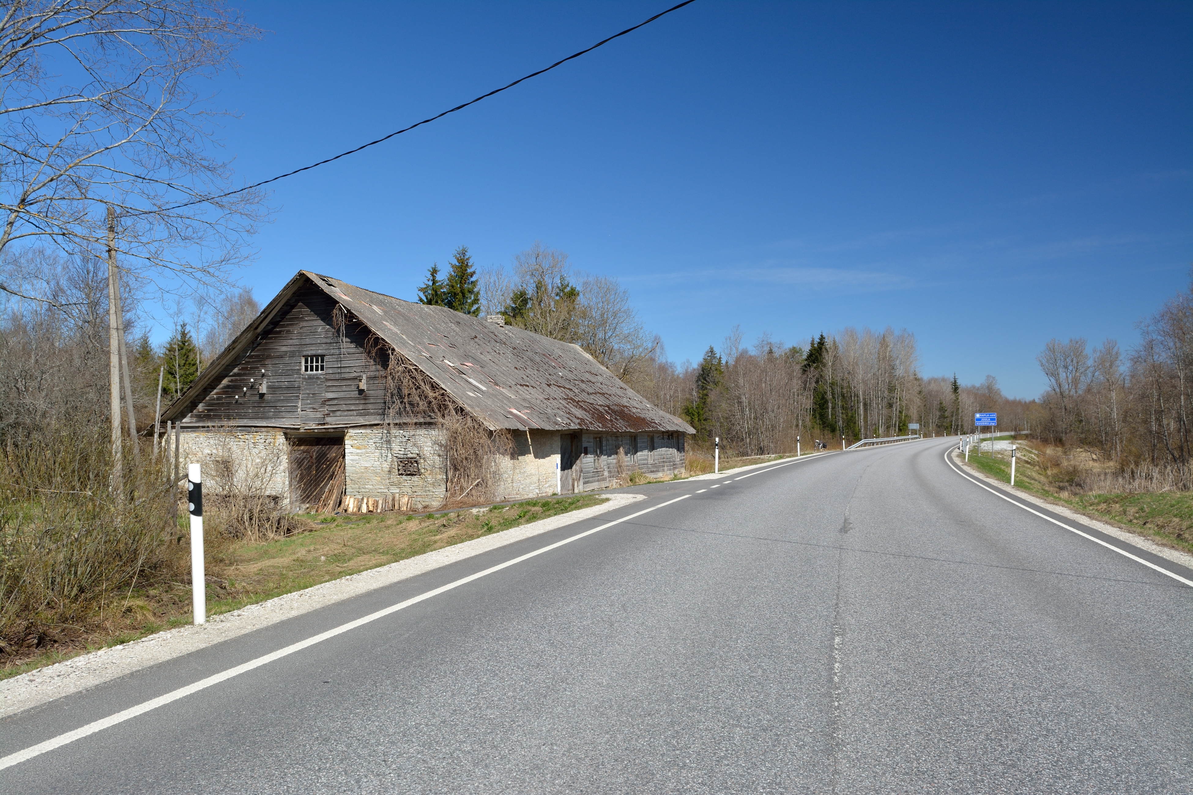 Rapla–Järvakandi–Kergu maantee Raela ja Juulu küla piiril