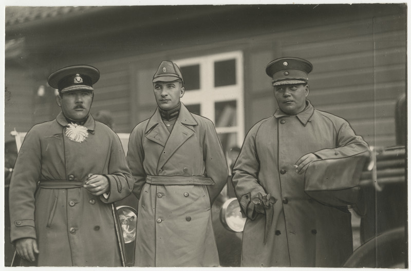 Eesti, Läti ja Soome kaitseliitude ülemad Tõrvas 03.09.1929, vasakult: Johannes Roska (Orasmaa), Alfreds Berzinš (Bērziņš), Lauri Malmberg