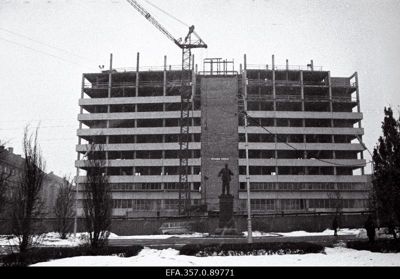 Eestimaa kommunistliku Partei Keskkomitee hoone ehitus Lenini puiesteel.