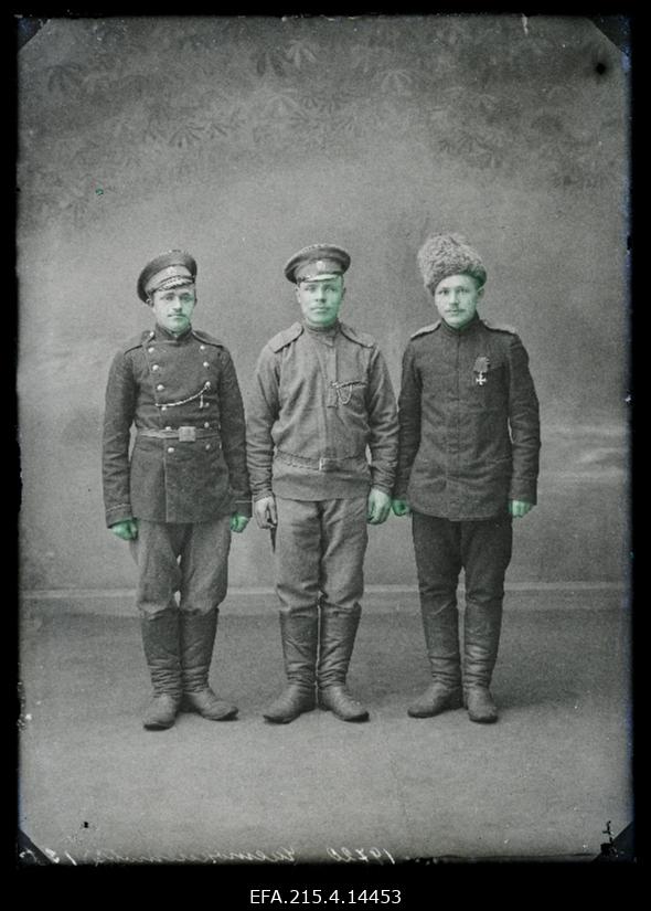 Grupp sõjaväelasi, (foto tellija Tschistokletoff [Tšistokletov]).
