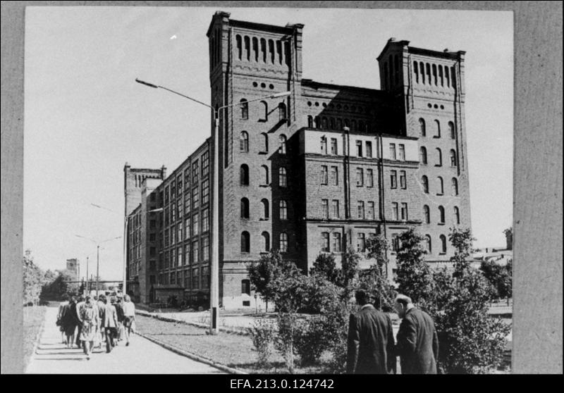 Vaade puuvillakombinaadile "Kreenholmi Manufaktuur".