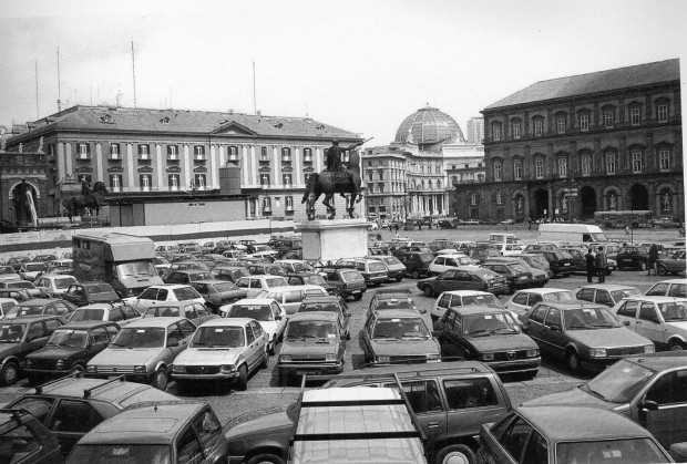 Napoli, Piazza Plebiscito 5 - lang