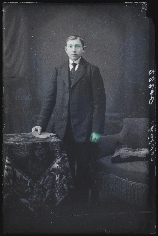 Theodor Mölder, (Meleski vabrik).