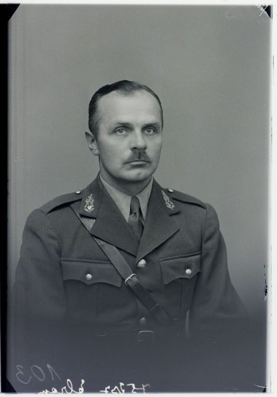 1.Jalaväerügemendi ohvitser major Heinrich Ellram.