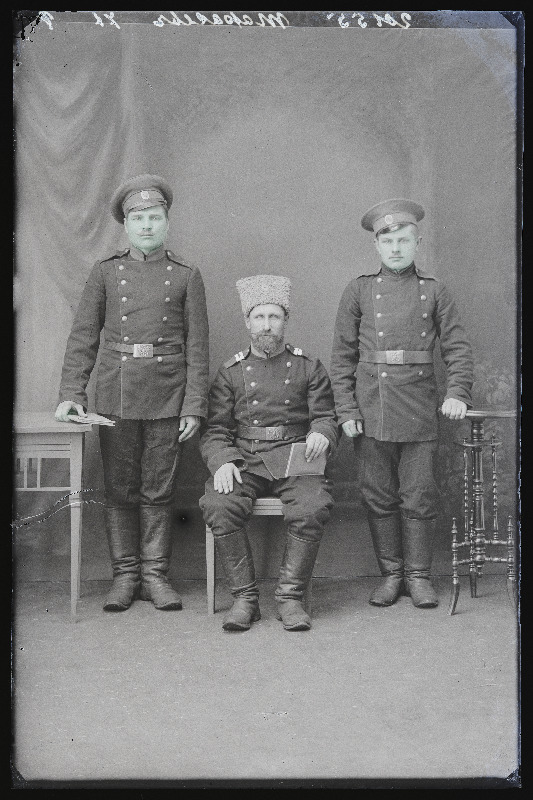 Grupp sõjaväelasi, (foto tellija Taraseff [Tarasev]).