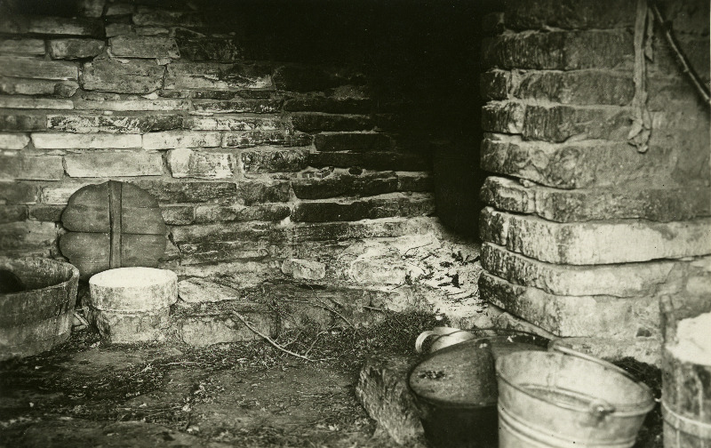 Marjavälja talu suveköögi sisevaade. Külasema küla.