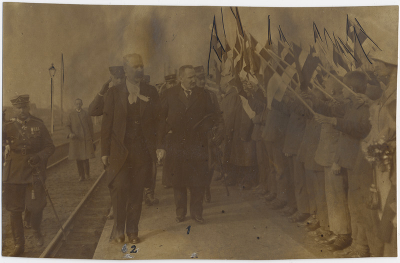 Jüri Jaakson, Eesti poliitik ja riigivanem 1924 – 1925 Läti visiidil, grupifoto