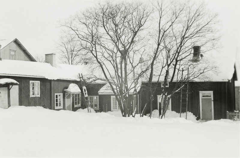 Raunistulan lastenseimen päärakennus talvella 1958.; yleiskuva