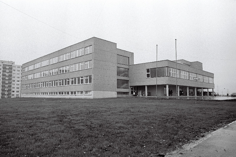 Tallinna 48. Keskkooli hoone välisvaade.