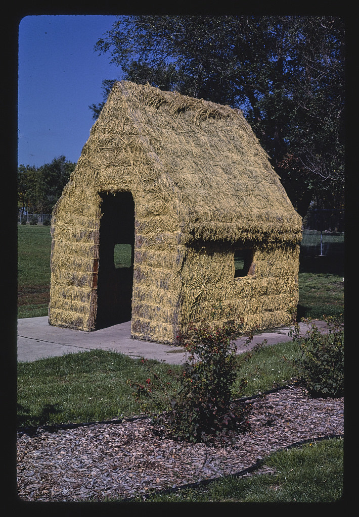 Three Little Pig's straw house three-quarter view, Storybook Land Park, Aberdeen, South Dakota (LOC)