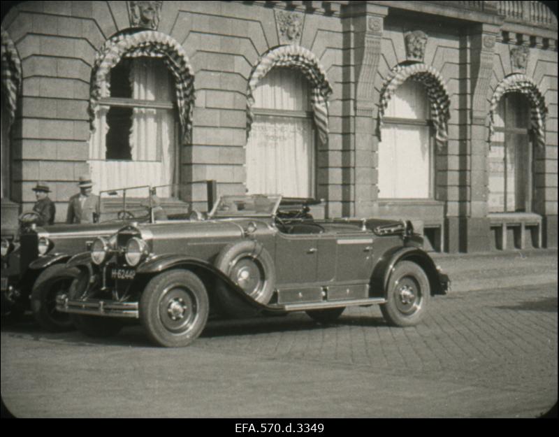 Sõiduauto Berliini tänaval.