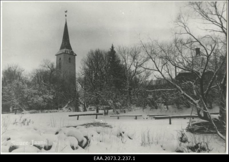 Suure-Jaani kirik Viljandimaal