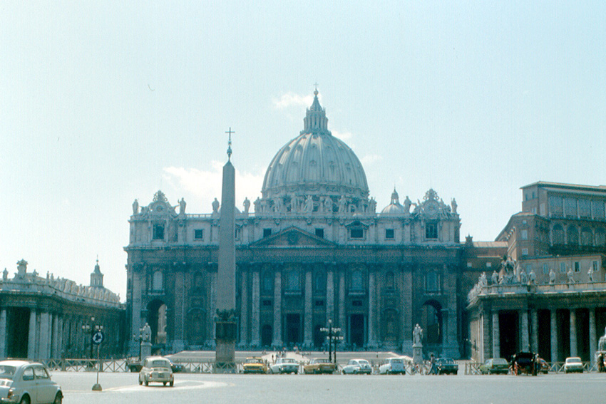 Rome - Basilica of St. Peter (2919072681) - The Basilica of St. Peter in the Vatican City was built in 1506-1526.